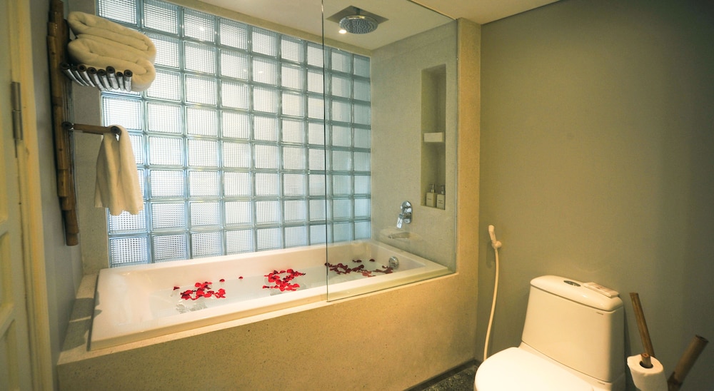 Alba Spa Hotel 66/69