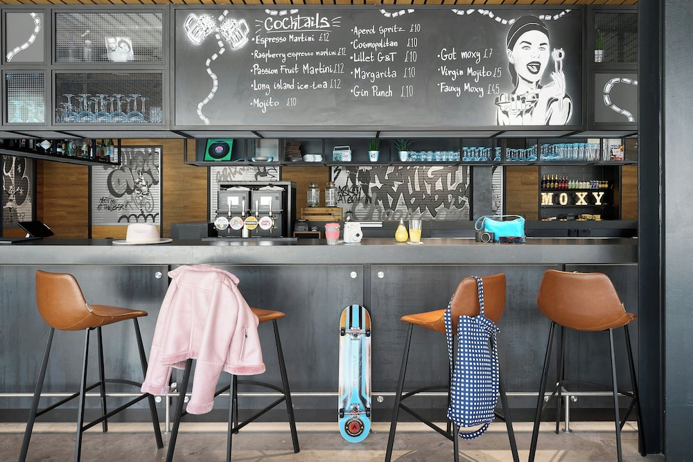 Moxy Bristol 24/37