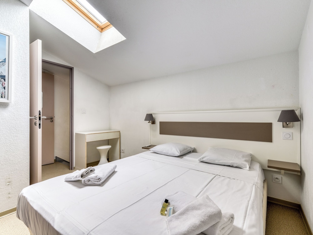 1 Bedroom, House, Double Bed, Sofa