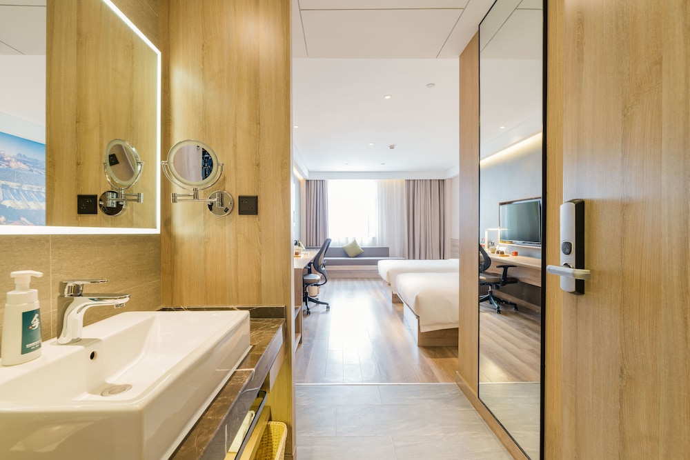 Atour Hotel Shanghai Hongqiao Exhibition 24/53