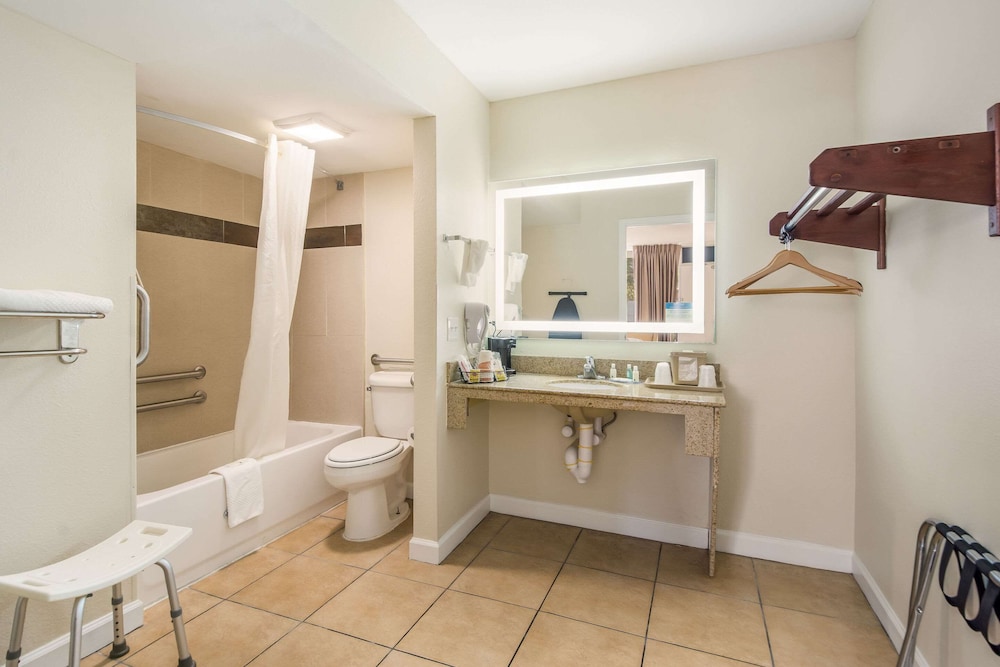 Quality Inn Bradenton Sarasota North 29/44