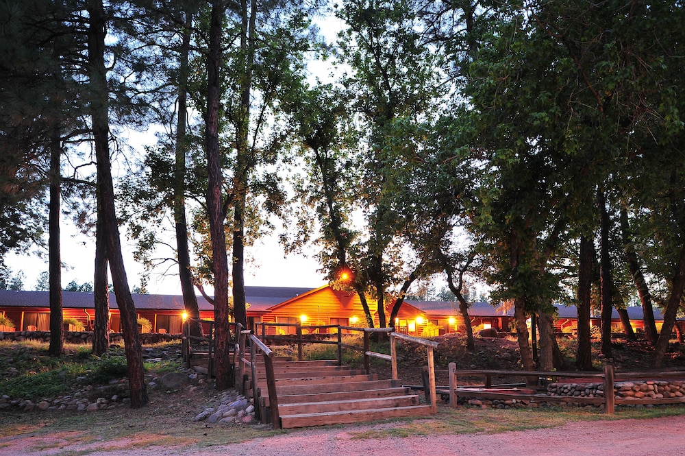 Kohls Ranch Lodge 45/57