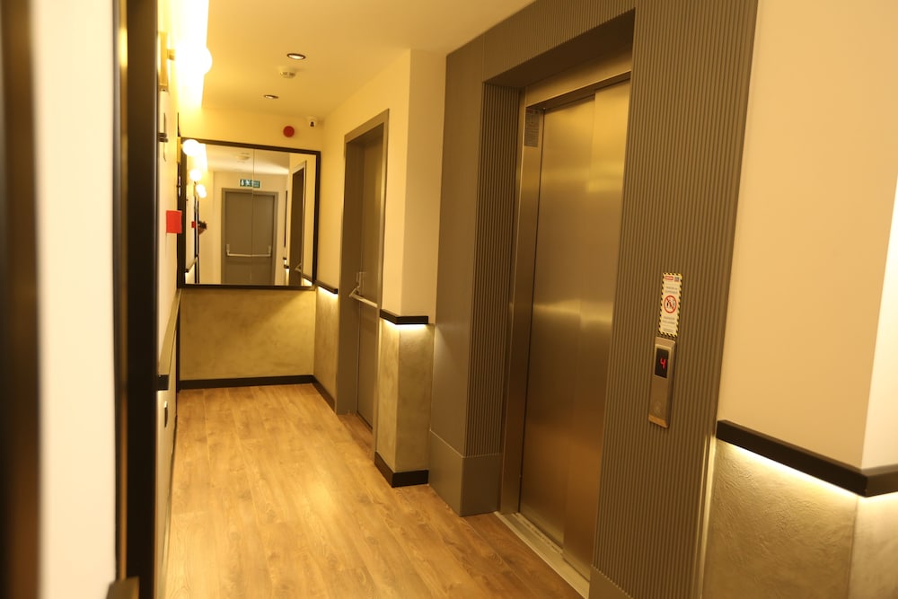 Moja City Hotel 1/16