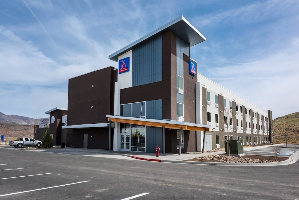 Studio6 Mccarran, NV - Sparks - Tahoe - Reno Industrial Center 44/49