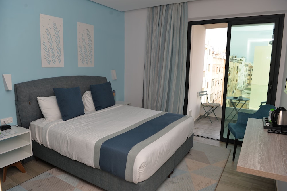 PANORAMIC, DOUBLE BED, SMOKING