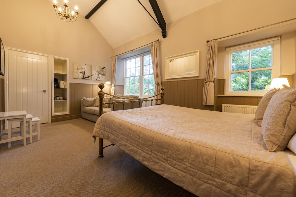 The Swan Hotel 8/50