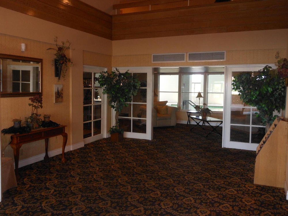 Inn of Lompoc 39/56