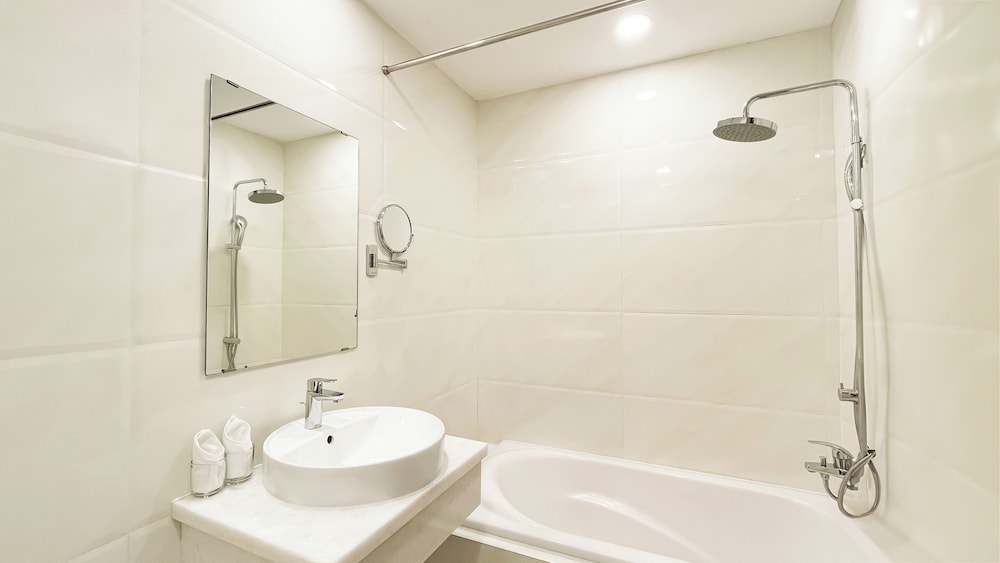 A25 Hotel - 29 Le Thi Hong Gam 45/48