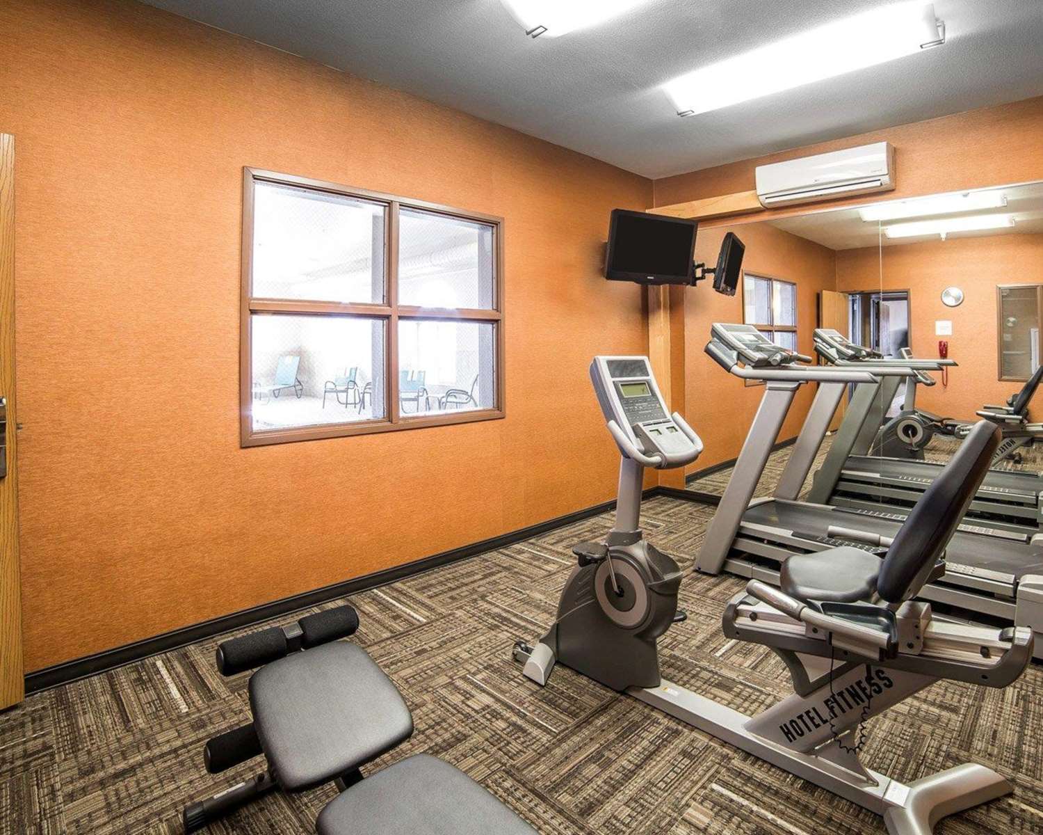Comfort Inn Evansville - Casper, WY 20/36