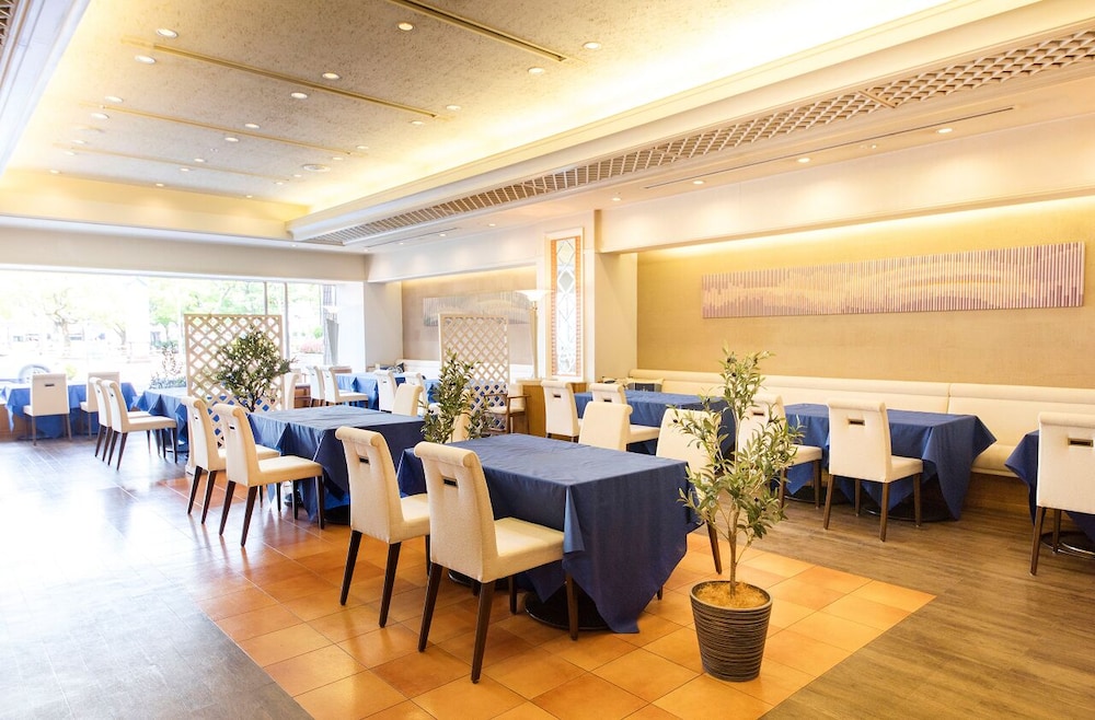 Kure Hankyu Hotel 22/28