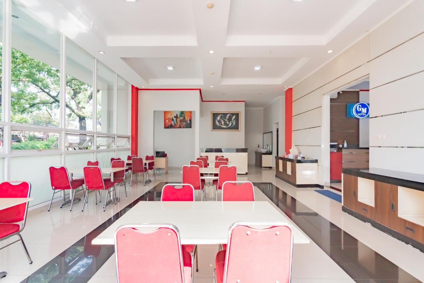 Urbanview Hotel Grand Malabar Bandung 27/32