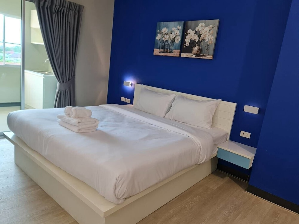 Fullroom 77 Srinakarin 38/68