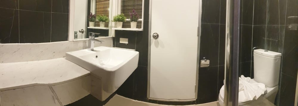 Vinary Hotel Bangkok 9/30