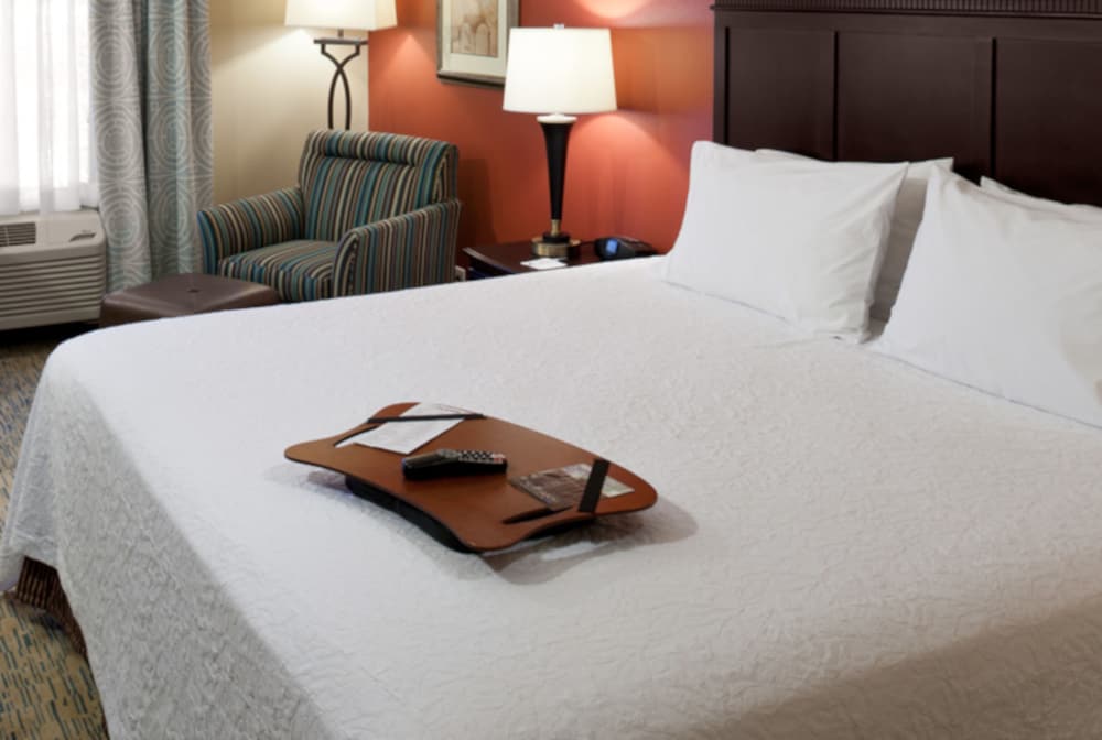 Hampton Inn And Suites Texarkana 8/32