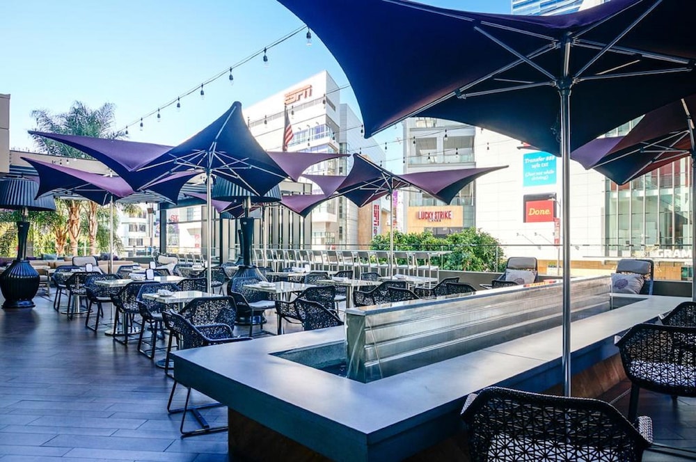 E Central Downtown Los Angeles Hotel 37/54