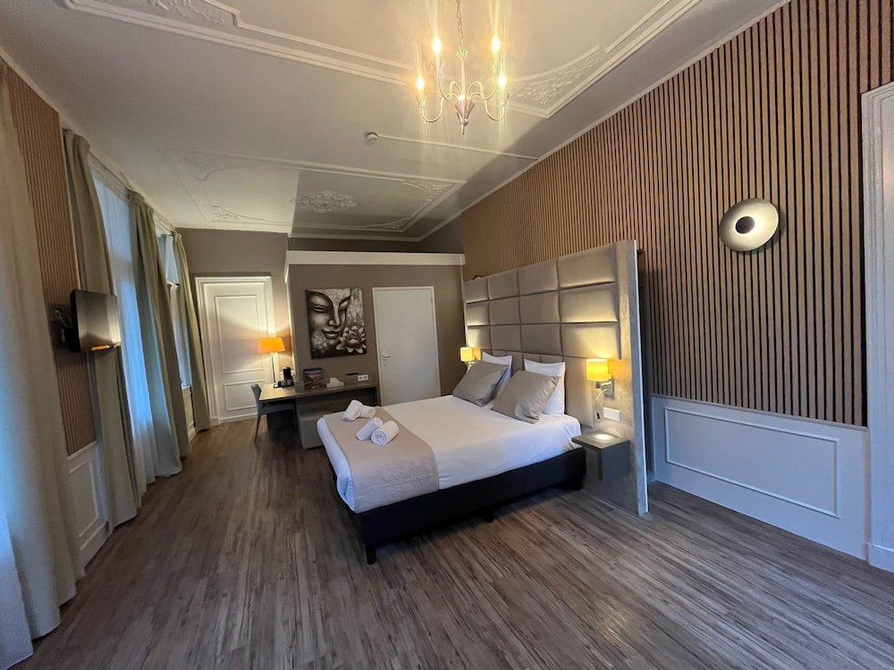 Andante Hotel 6/30