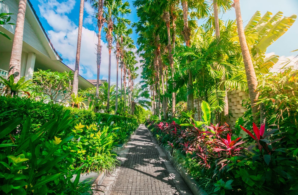 MONTIGO RESORTS SEMINYAK 70/73