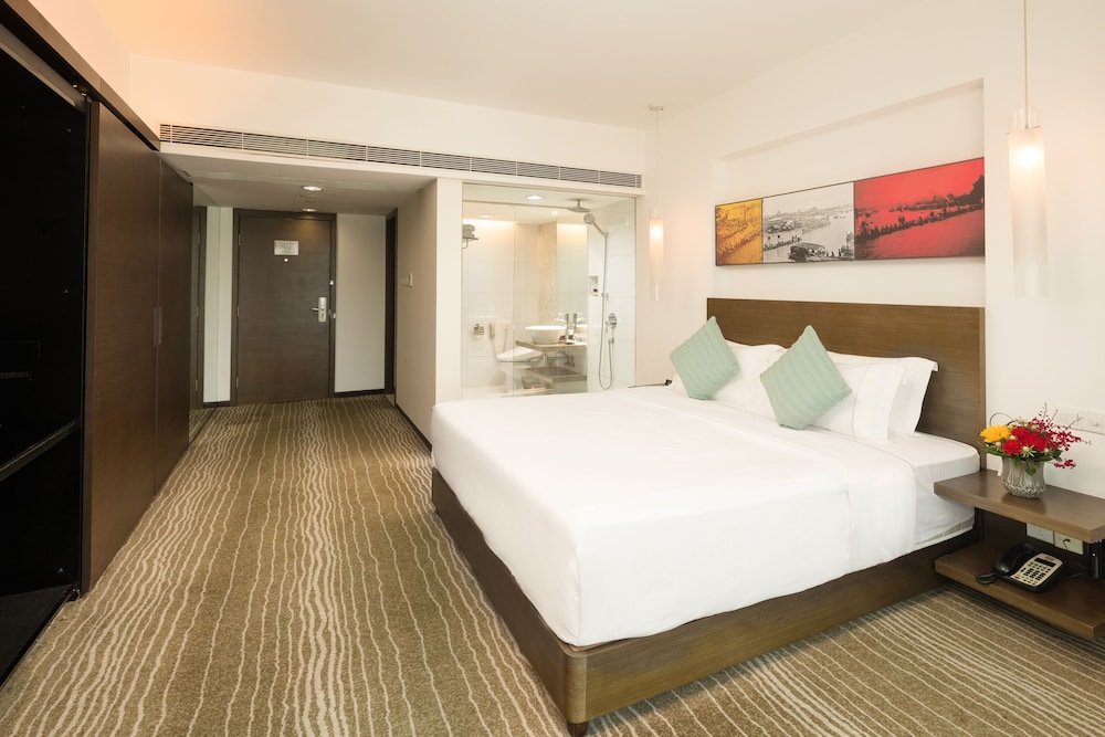 Yuwa Hotel 13/47