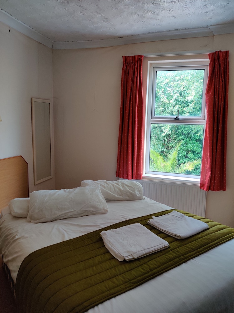 Inglewood Palm Hotel, Abbey Sands Torquay 6/32