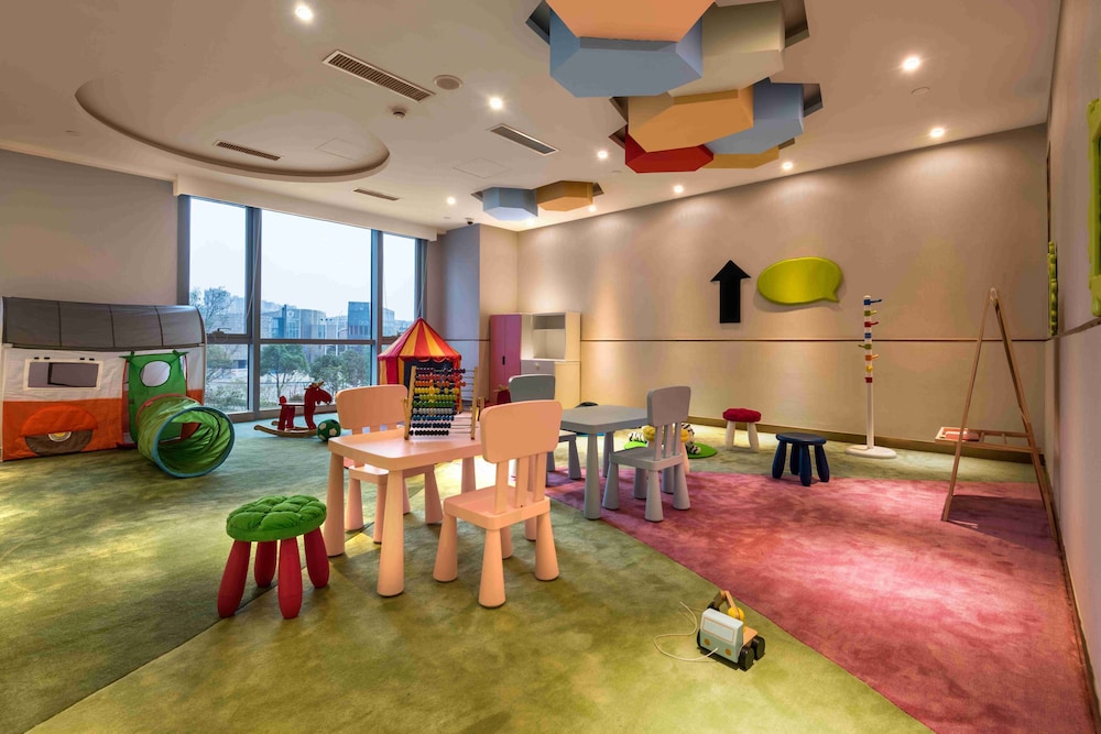 Oakwood Hotel & Residence Suzhou 43/50
