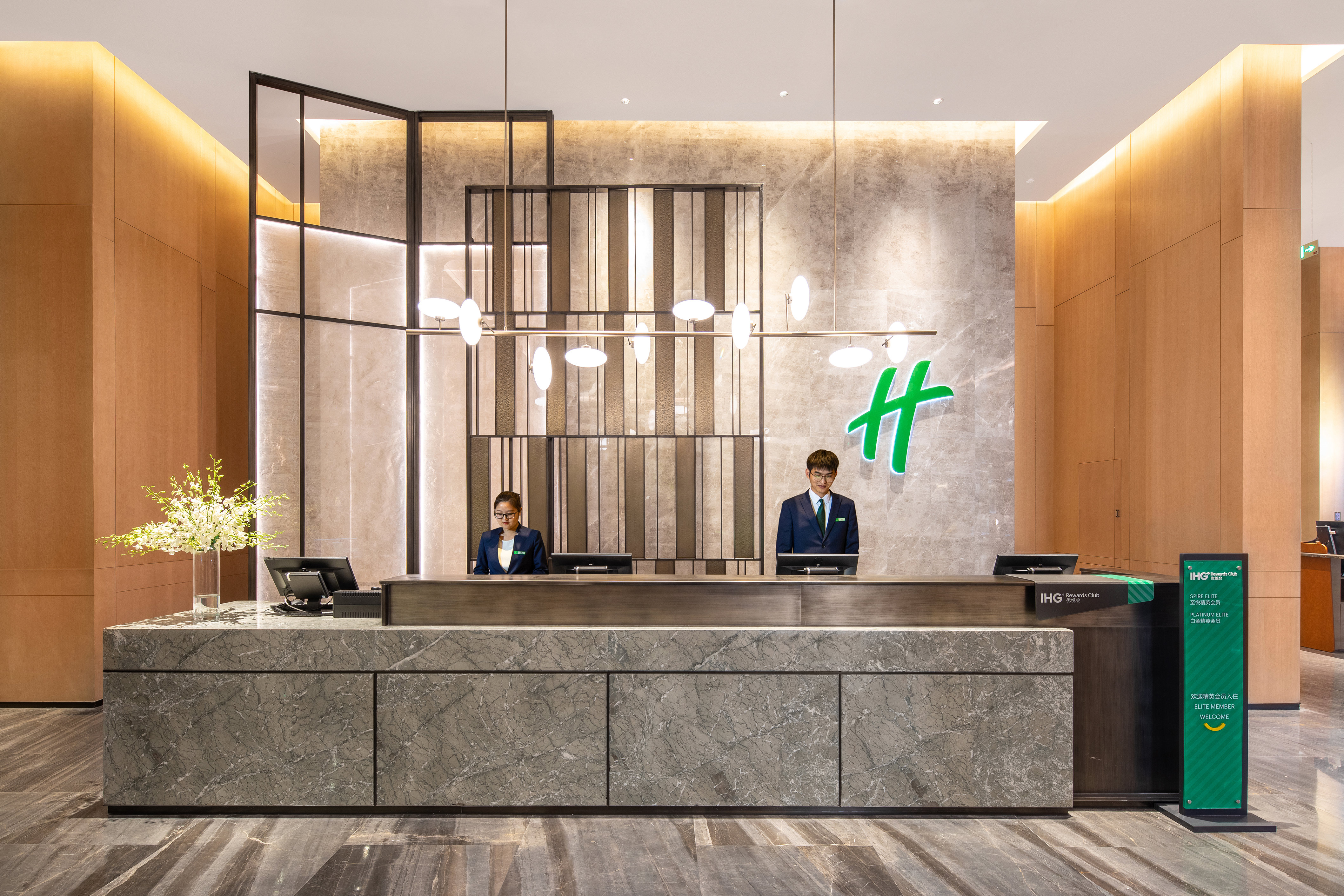 Holiday Inn Zhengzhou High-Tech Zone 9/74
