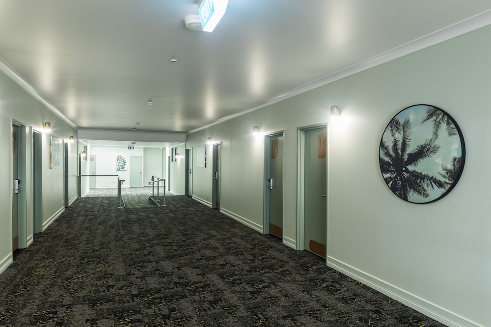 ATHERTON HOTEL 49/65