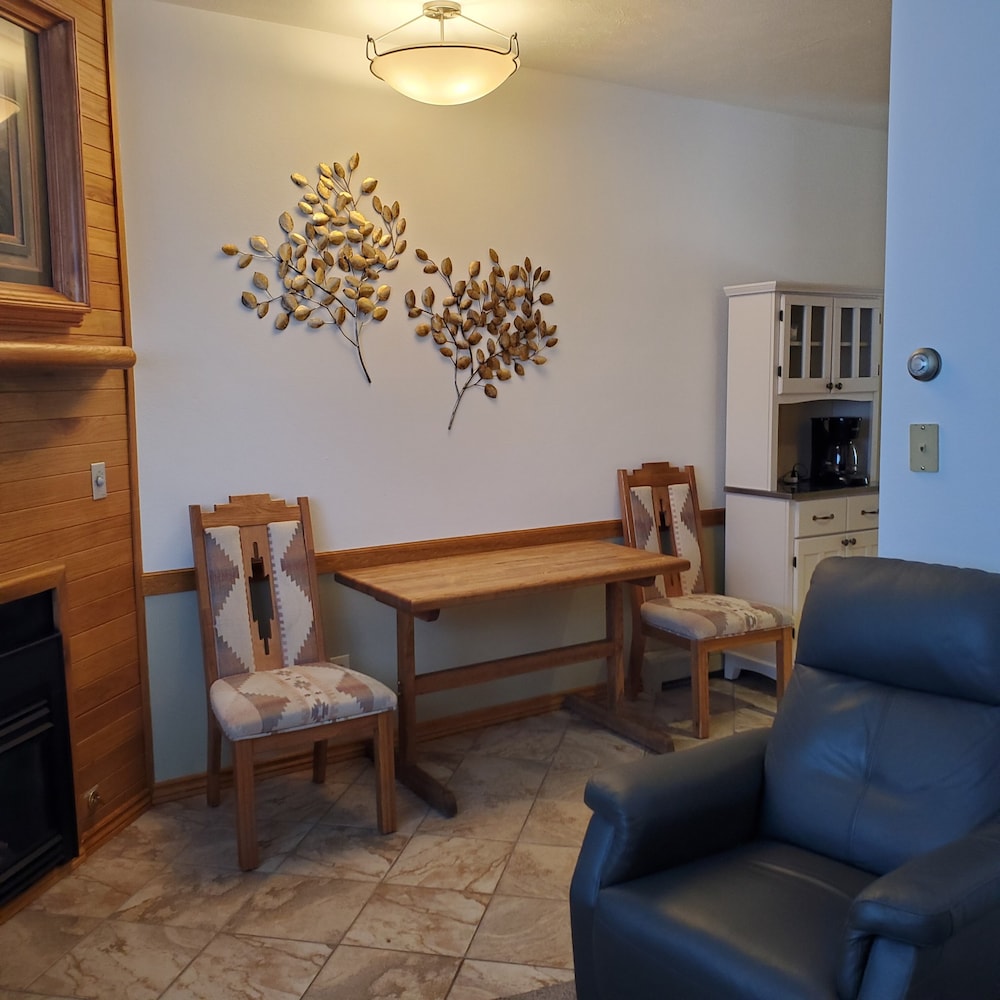 Swan Mountain Resort 24/62