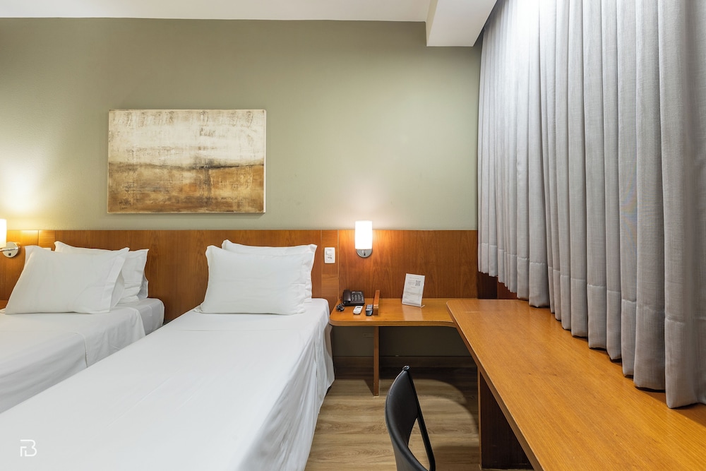 EXECUTIVE INN 17/50
