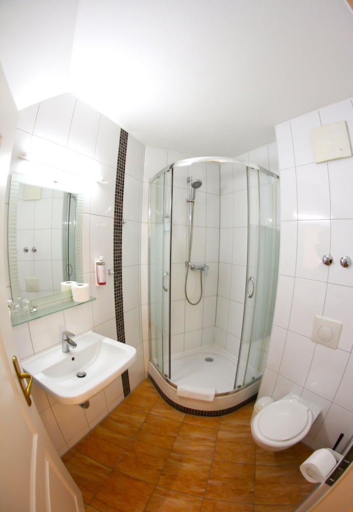 Hotel Karlshorst 61/62