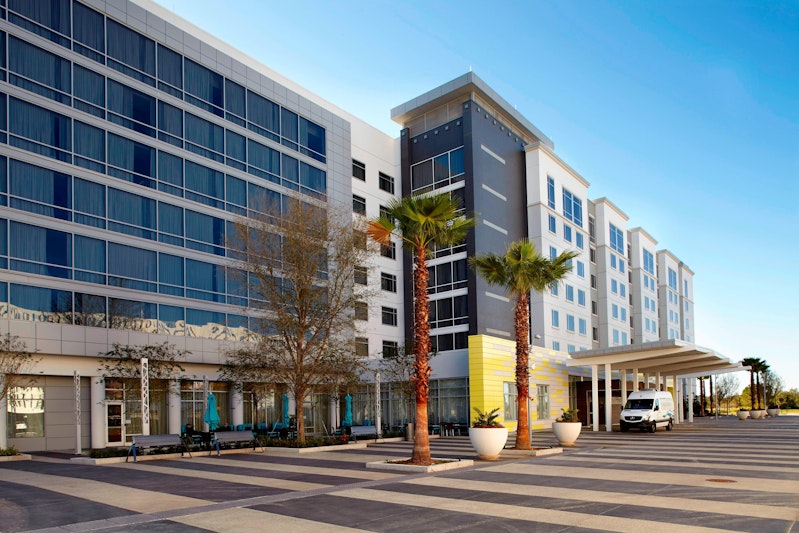 Courtyard Orlando Lake Nona 14/15