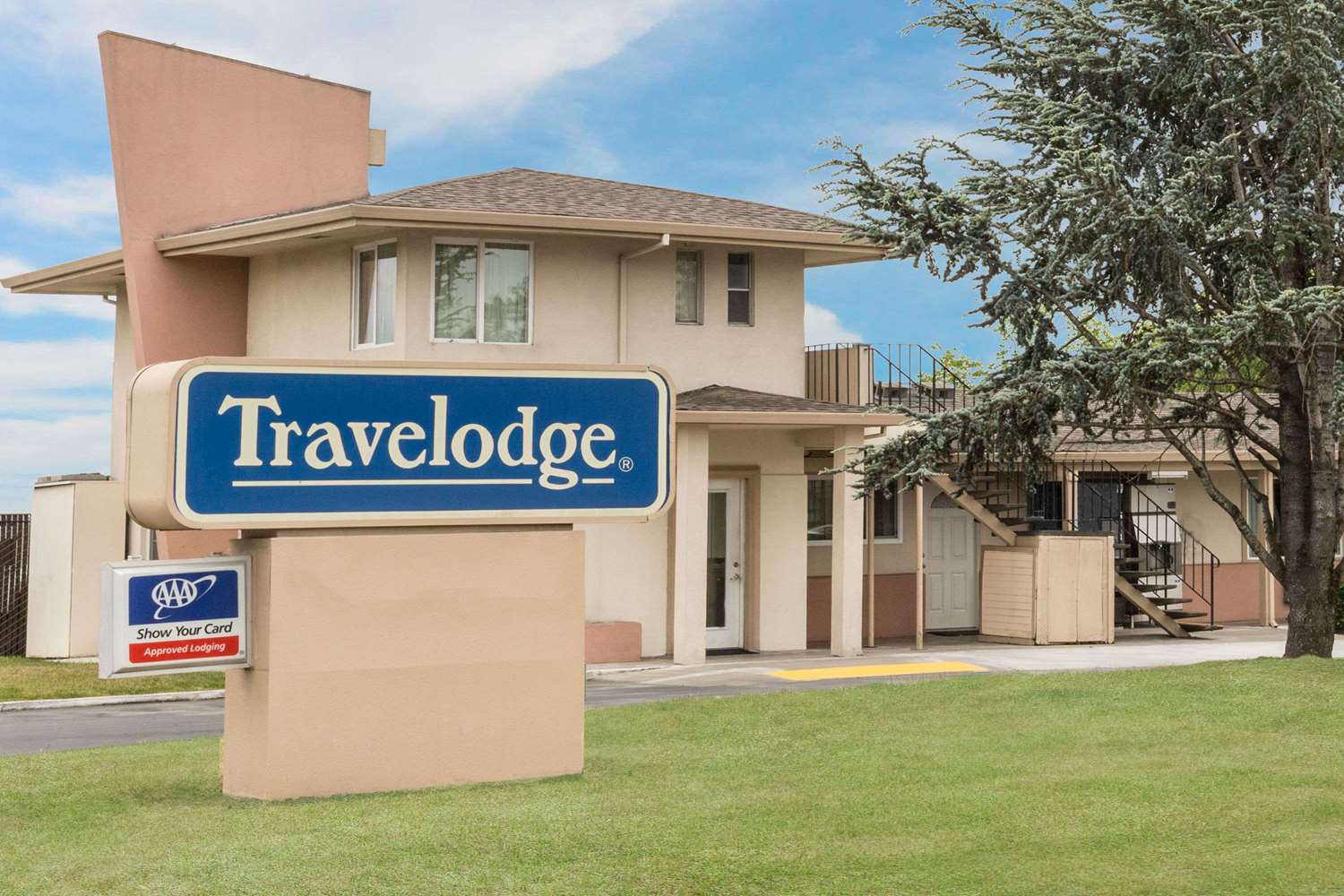 Travelodge By Wyndham Santa Rosa Wine Country 2/17