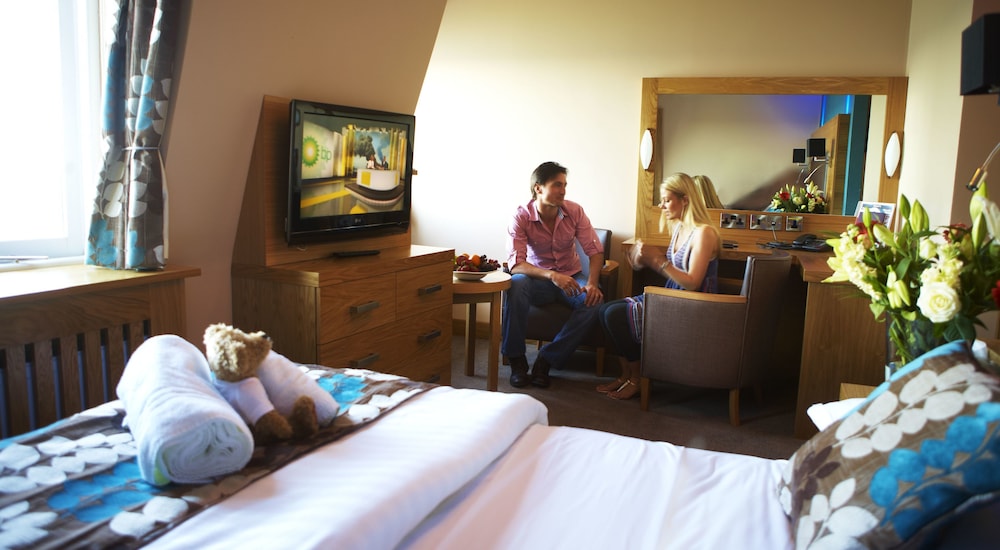 Crown Spa Hotel Scarborough 46/68