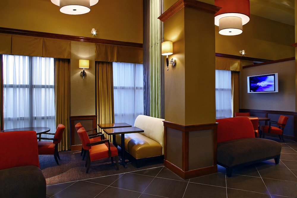 Hyatt Place Atlanta Airport-South 34/59