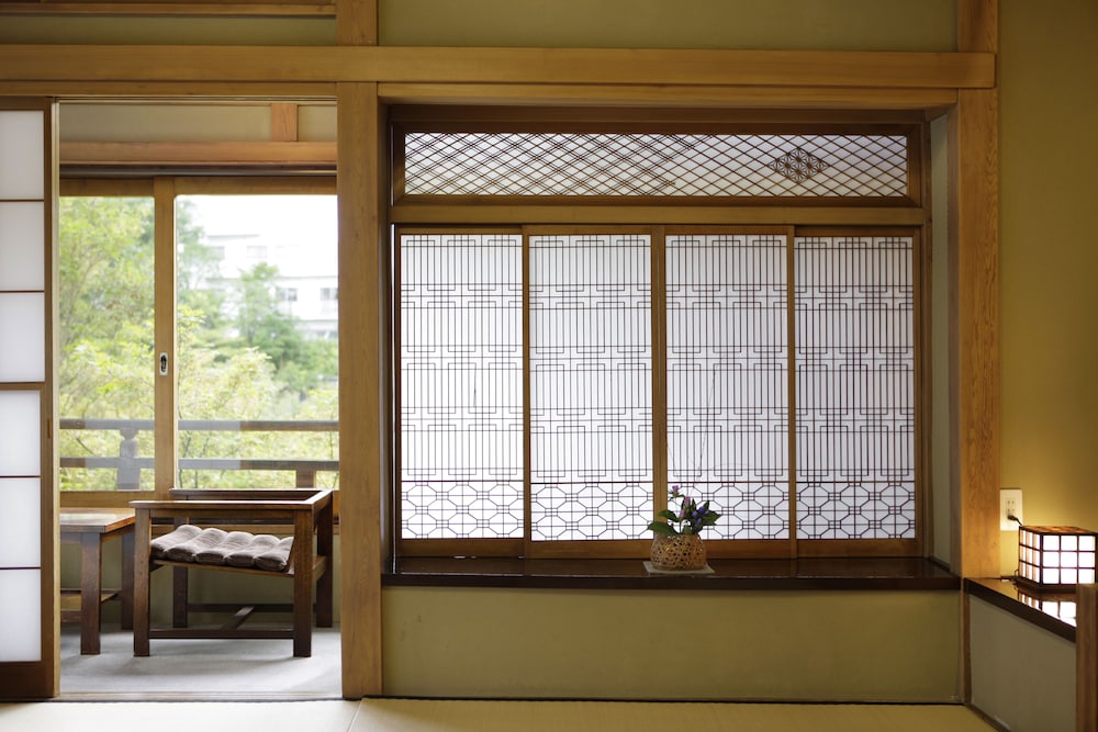 Kusatsu Hotel 24/61