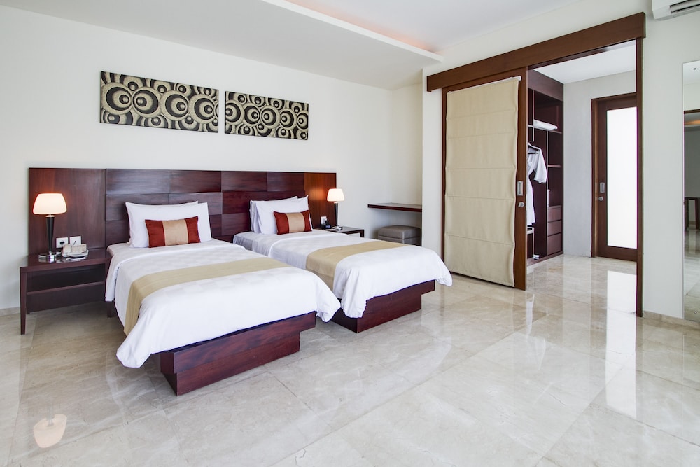 Amadea Resort & Villas 19/65