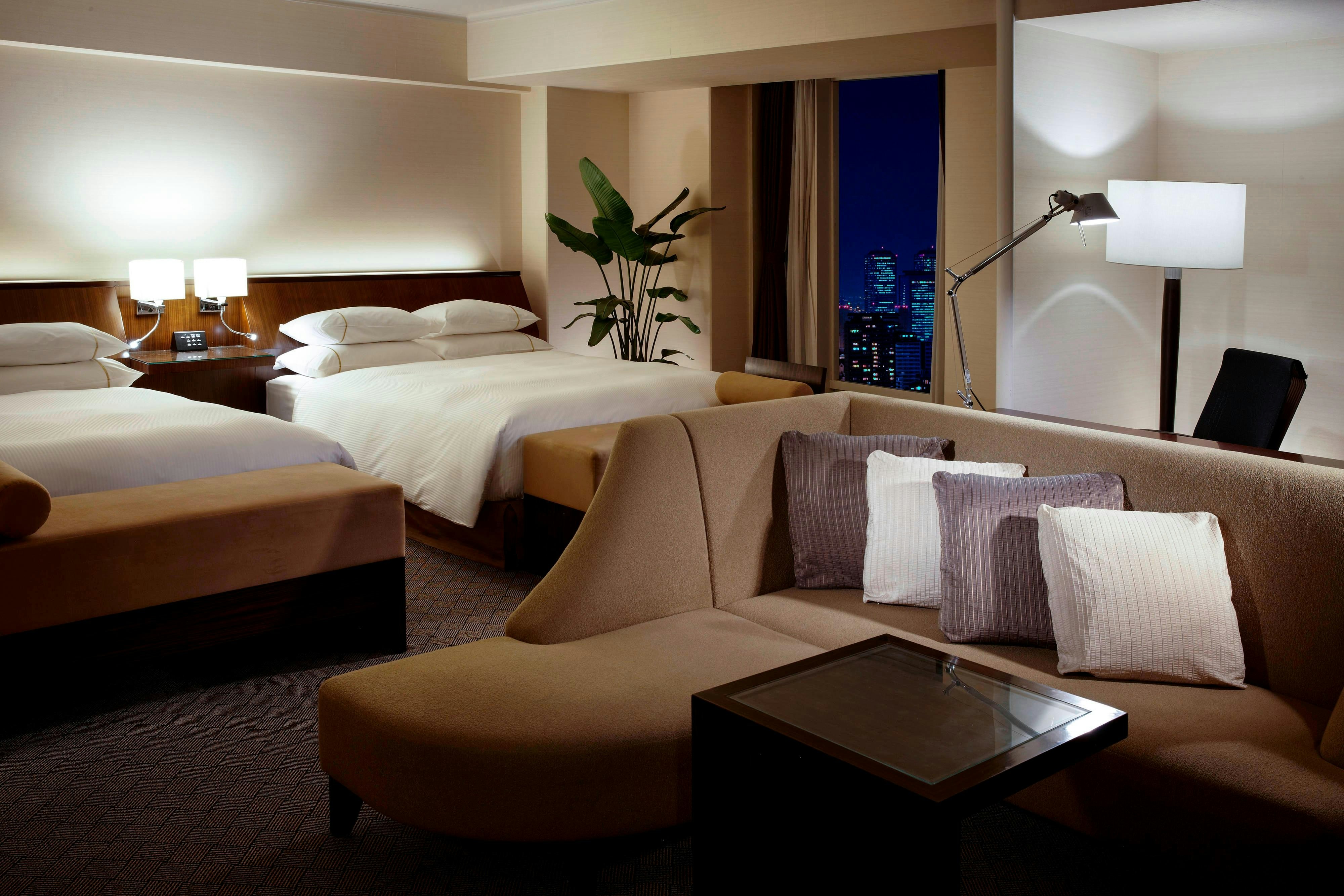 Sheraton Miyako 24/80