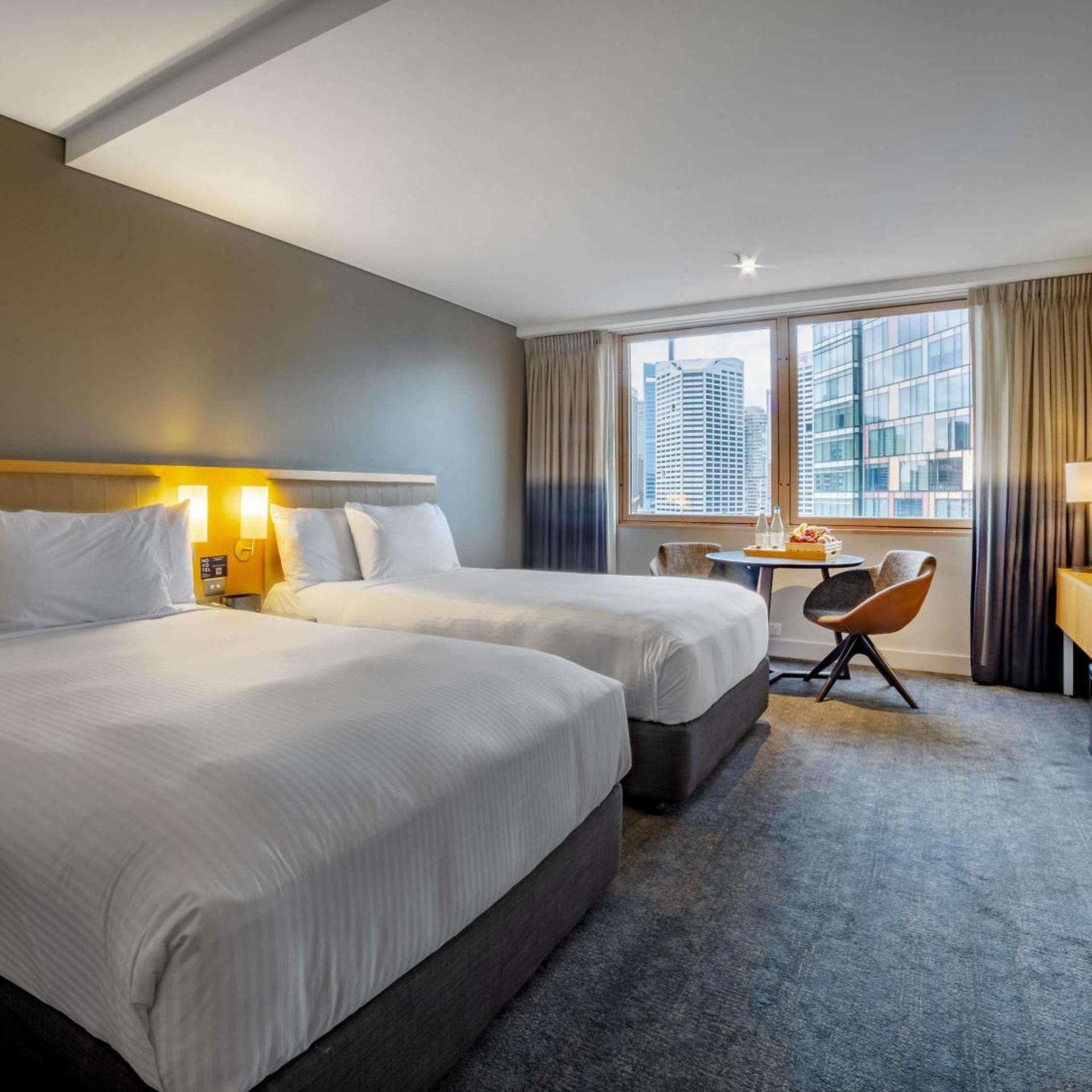 Deluxe, Double Bed, City Side