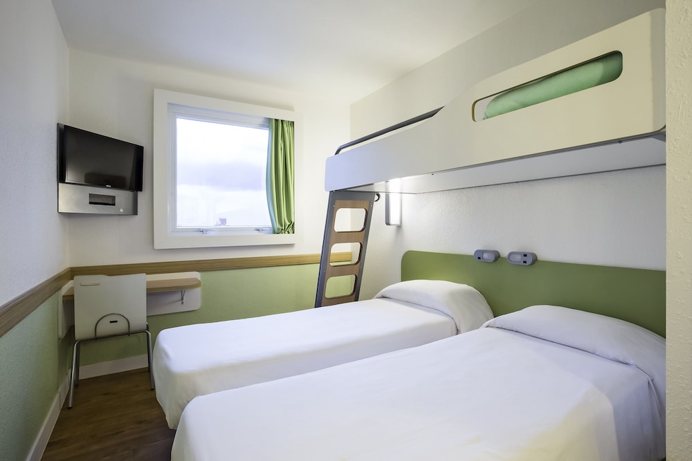 Ibis Budget Tours Nord 18/77