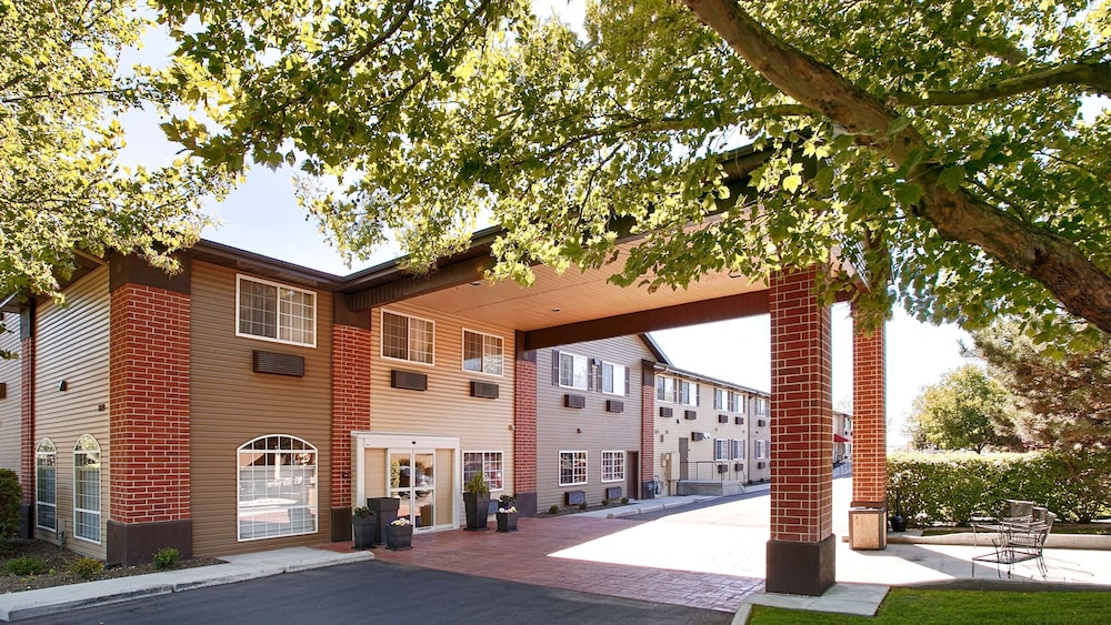 Best Western Plus Meridian 4/35