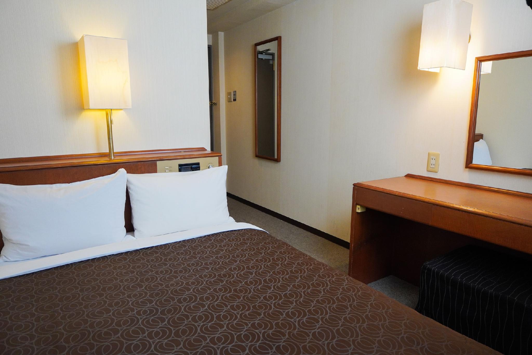 Semi Room, Standard, Semi Double Bed
