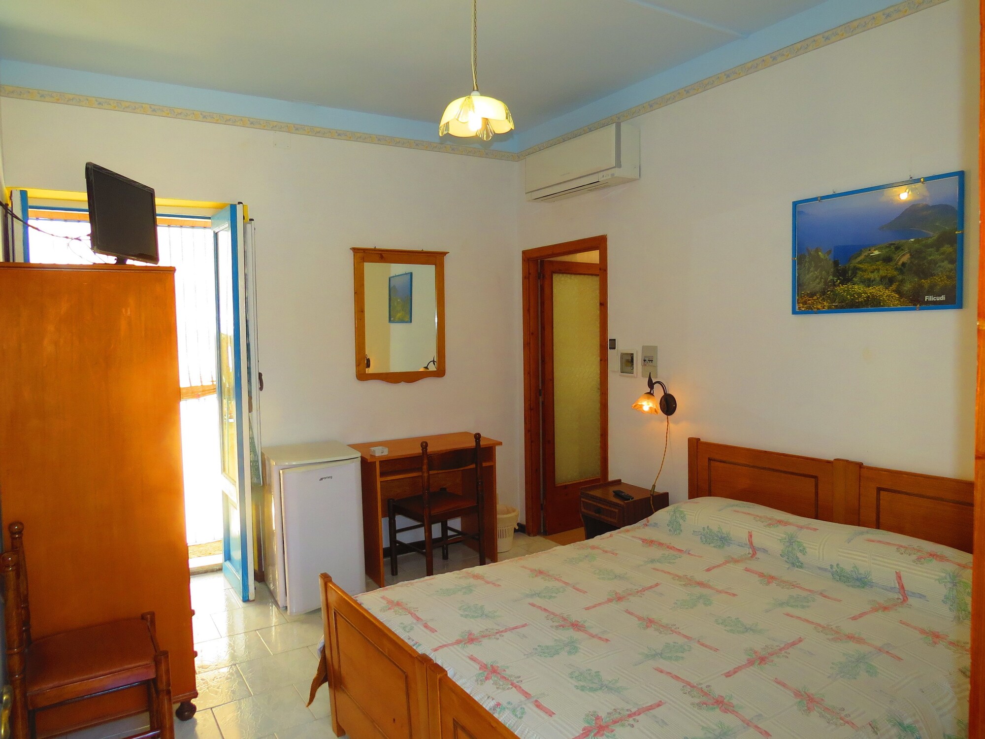 1 BEDROOM, STANDARD, DOUBLE BED, COURTYARD VIEW