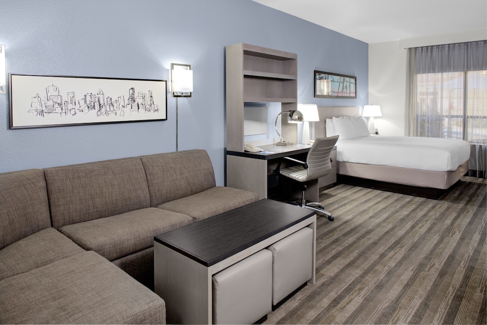 Hyatt House Dallas Lincoln Park 23/53
