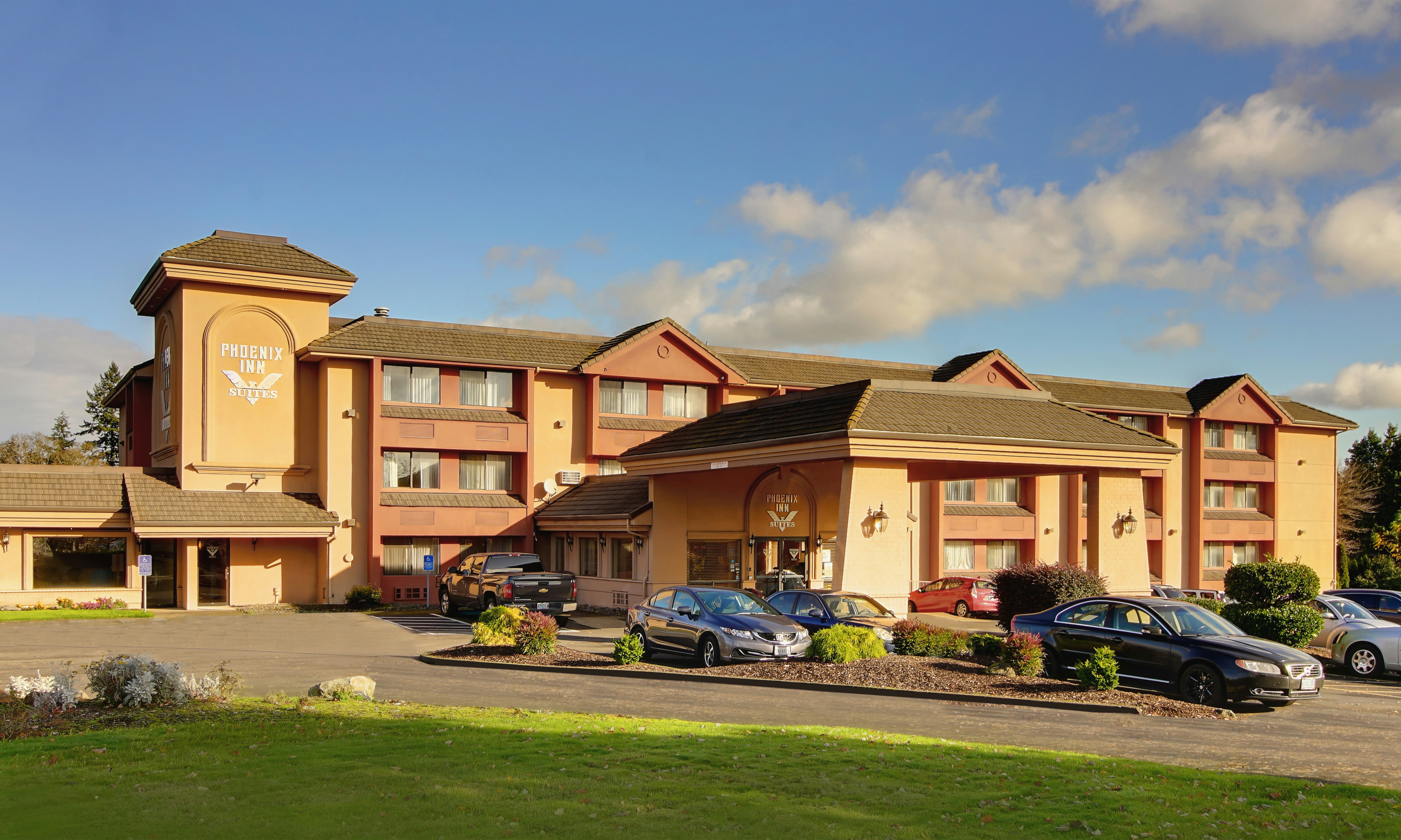 Phoenix Inn Suites South Salem 54/57