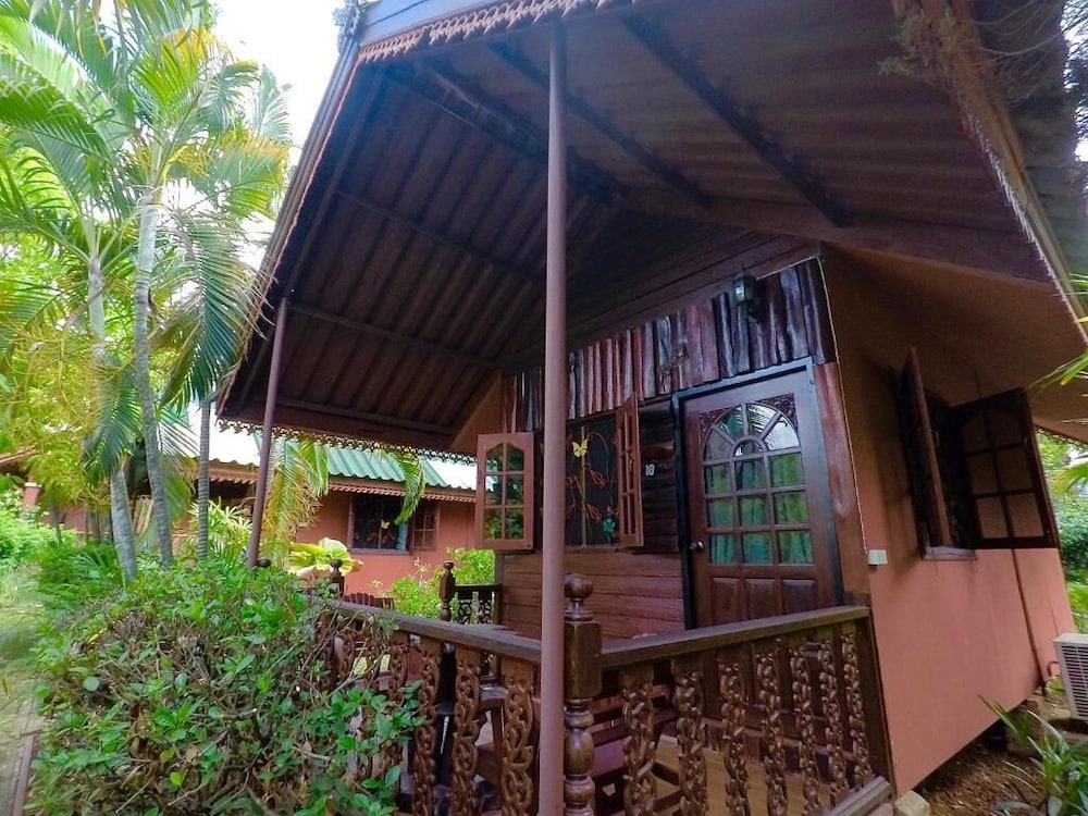 Chiangsangoldenland Resort 1 7/50