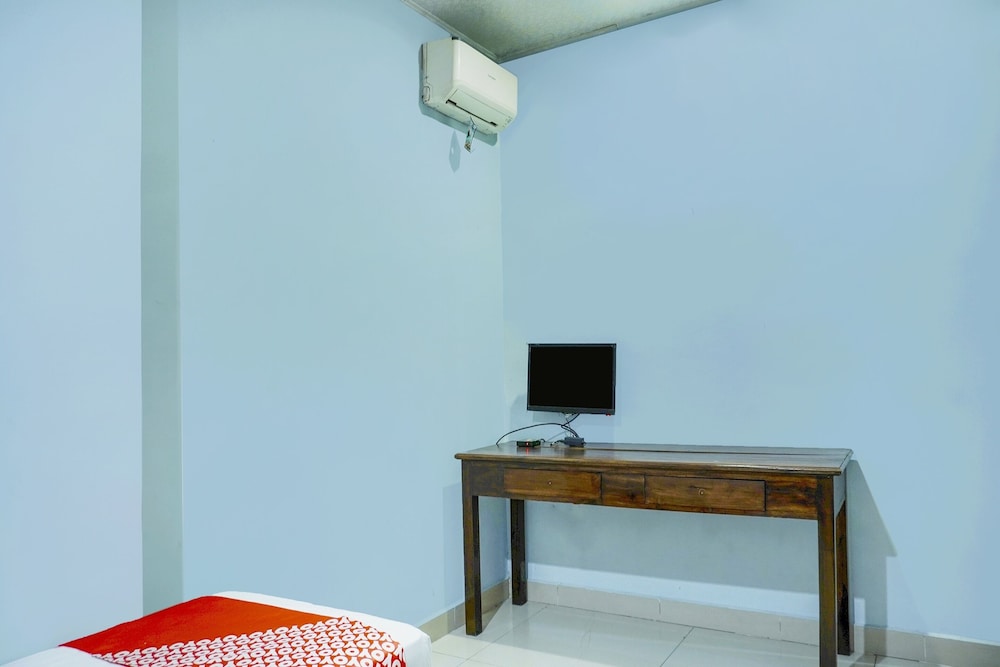 Collection O Cikarang Near Water Boom Lippo Cikarang Formerly Hotel Teratai 15/33