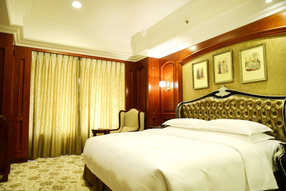 Qingdao Enrichee Gloria Plaza Hotel 5/29