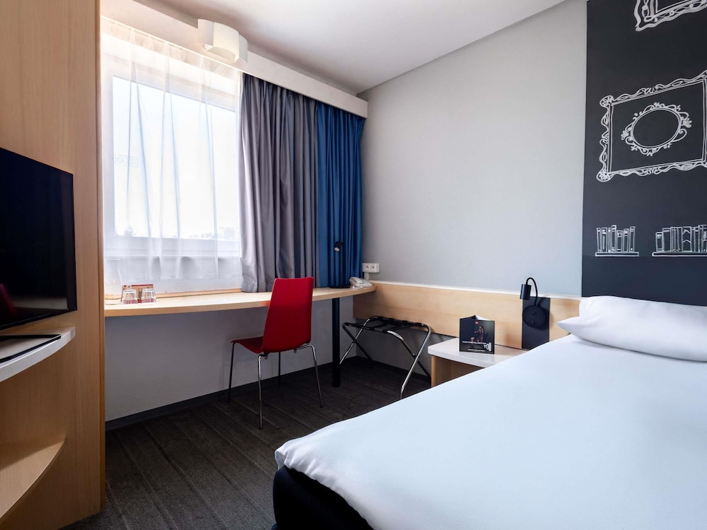 Ibis Poznan Stare Miasto 12/48