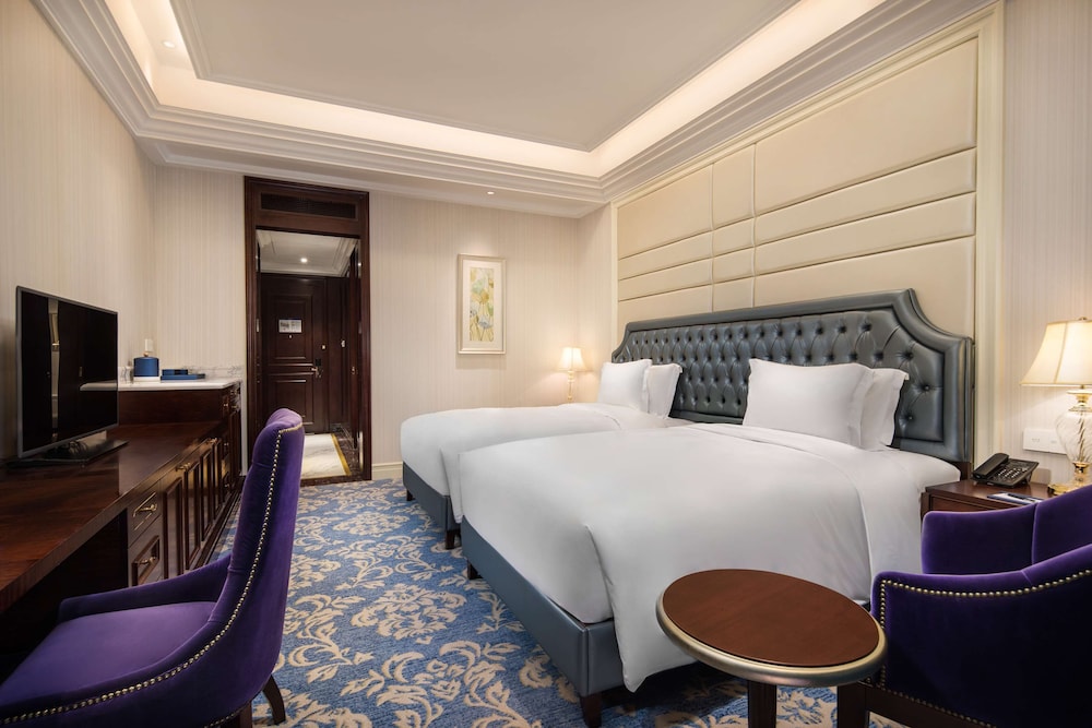 Radisson Blu Forest Manor Shanghai Hongqiao 8/64
