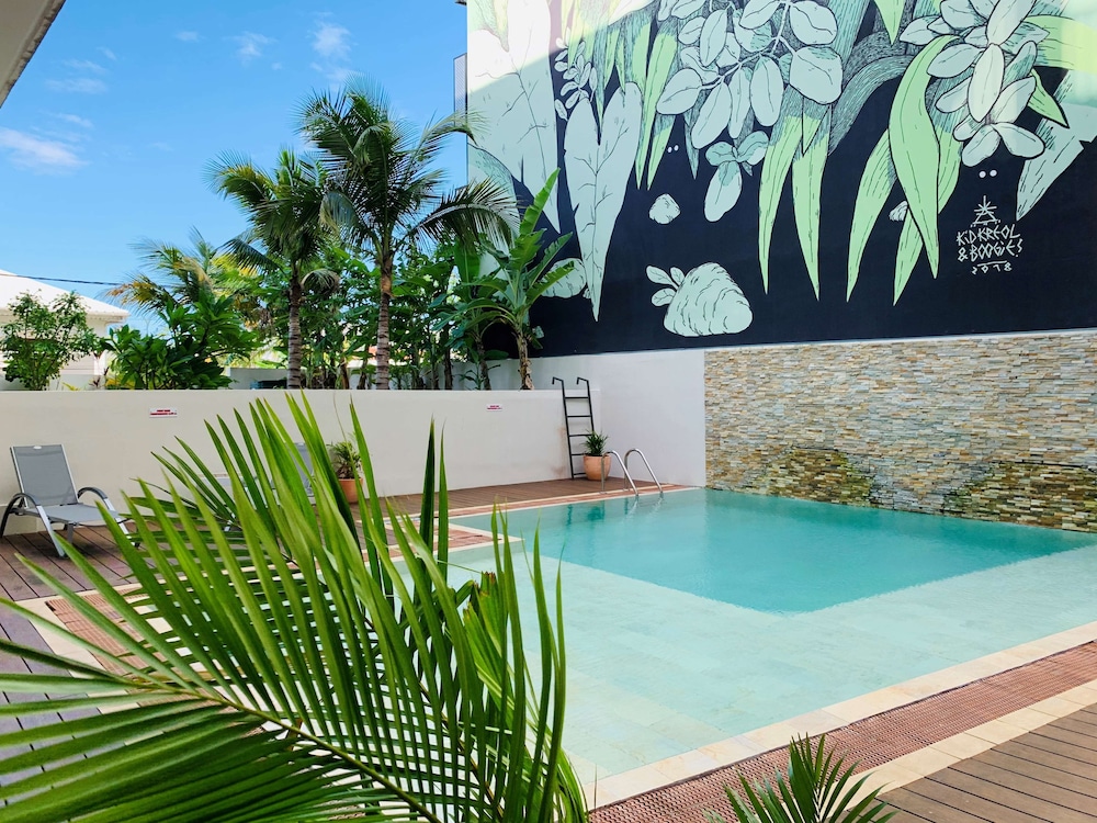Tulip Inn Sainte Clotilde La Reunion 63/66