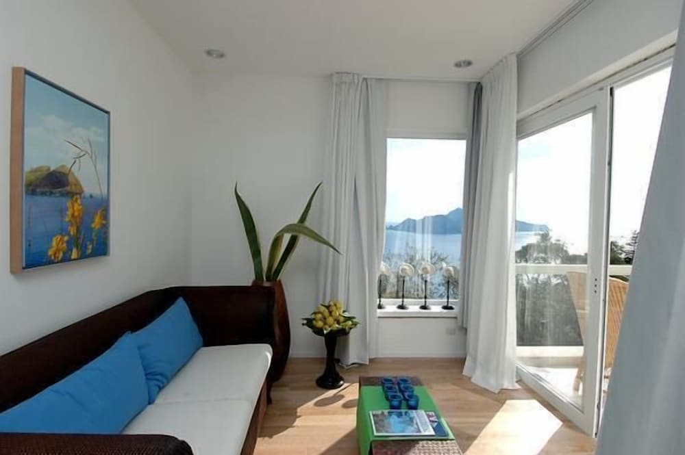 Relais Blu 30/51